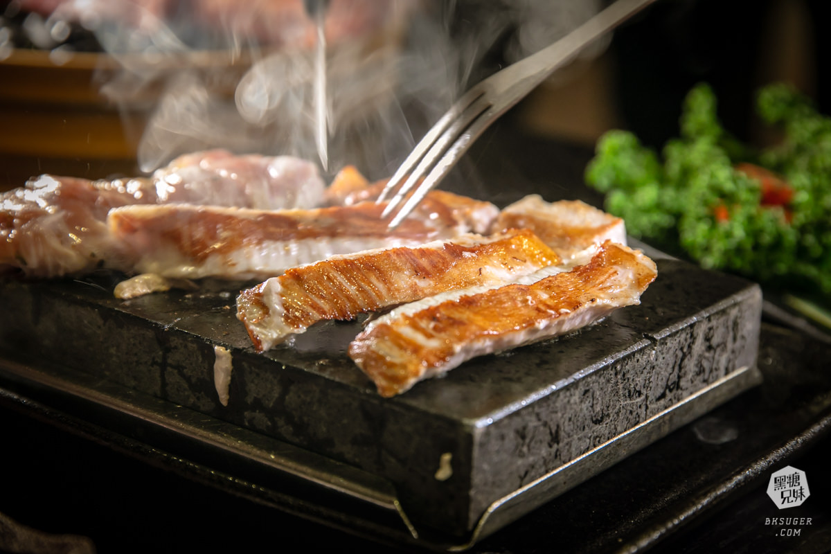 文山特區美食|秘燒-時尚岩燒牛排文山店|400度高溫超厚火山岩燒牛排海鮮 - 第27張圖 文山特區美食|秘燒-時尚岩燒牛排文山店|400度高溫超厚火山岩燒牛排海鮮