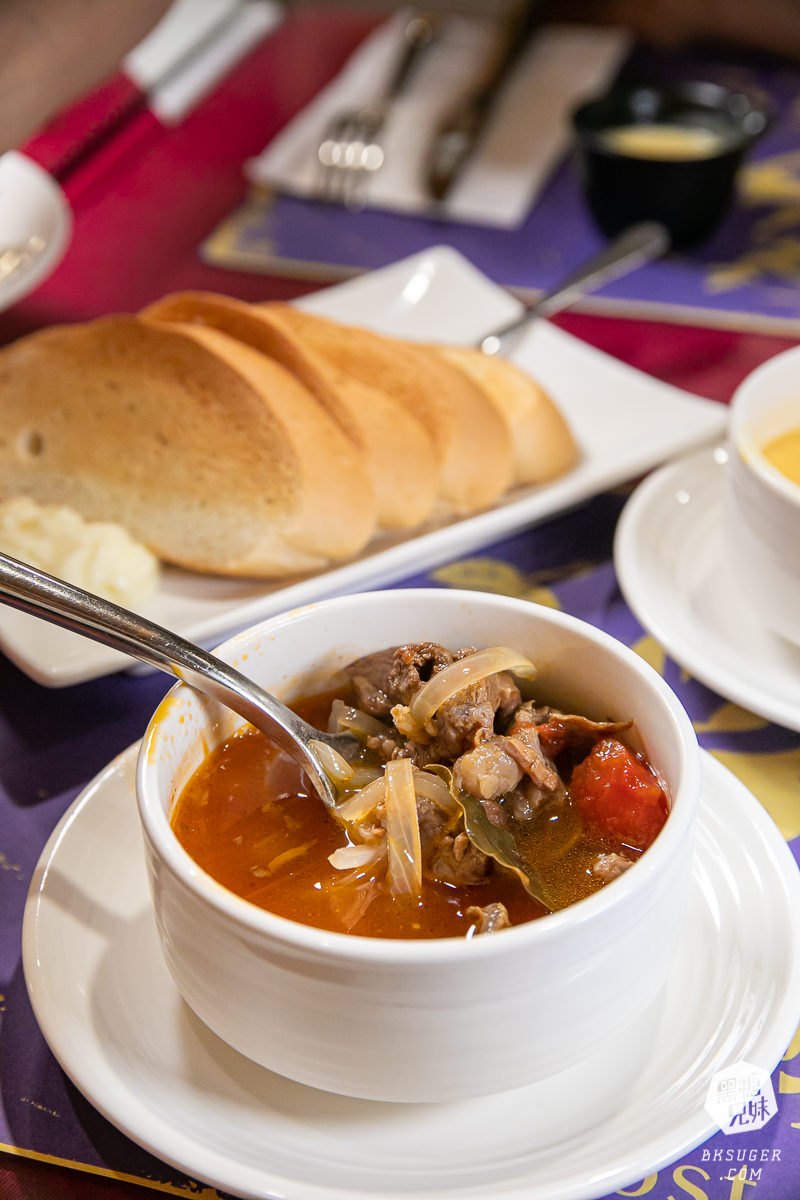 高雄約會餐廳-波斯特餐廳|不用千元來吃威靈頓牛排|2022聚餐生日慶祝餐廳超推薦 - 第16張圖 高雄約會餐廳-波斯特餐廳|不用千元來吃威靈頓牛排|2022聚餐生日慶祝餐廳超推薦