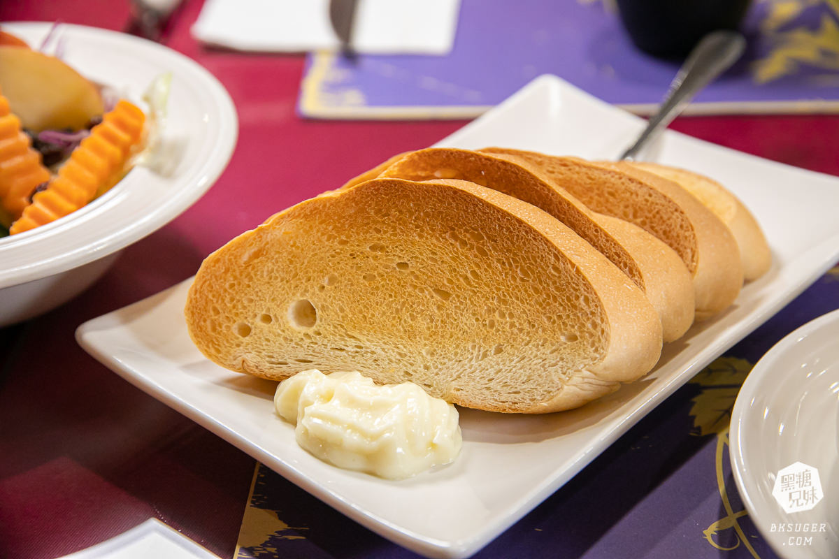 高雄約會餐廳-波斯特餐廳|不用千元來吃威靈頓牛排|2022聚餐生日慶祝餐廳超推薦 - 第17張圖 高雄約會餐廳-波斯特餐廳|不用千元來吃威靈頓牛排|2022聚餐生日慶祝餐廳超推薦