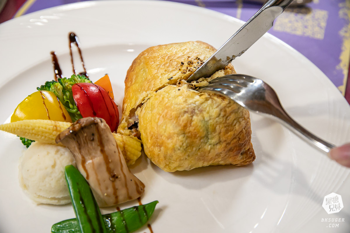 高雄約會餐廳-波斯特餐廳|不用千元來吃威靈頓牛排|2022聚餐生日慶祝餐廳超推薦 - 第25張圖 高雄約會餐廳-波斯特餐廳|不用千元來吃威靈頓牛排|2022聚餐生日慶祝餐廳超推薦