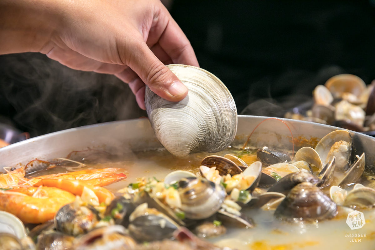 高雄吃到飽火鍋|酒爐澳門卜卜蜆高雄九如總店|鮮蝦蛤蠣的吃到爽天堂,喜歡鮮味的必吃,還有泰國蝦、牛奶蛤吃到飽 - 第24張圖 高雄吃到飽火鍋|酒爐澳門卜卜蜆高雄九如總店|鮮蝦蛤蠣的吃到爽天堂,喜歡鮮味的必吃,還有泰國蝦、牛奶蛤吃到飽