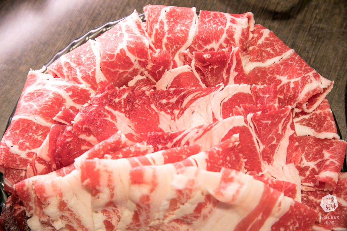 高雄吃到飽火鍋|酒爐澳門卜卜蜆高雄九如總店|鮮蝦蛤蠣的吃到爽天堂,喜歡鮮味的必吃,還有泰國蝦、牛奶蛤吃到飽 - 第31張圖 高雄吃到飽火鍋|酒爐澳門卜卜蜆高雄九如總店|鮮蝦蛤蠣的吃到爽天堂,喜歡鮮味的必吃,還有泰國蝦、牛奶蛤吃到飽