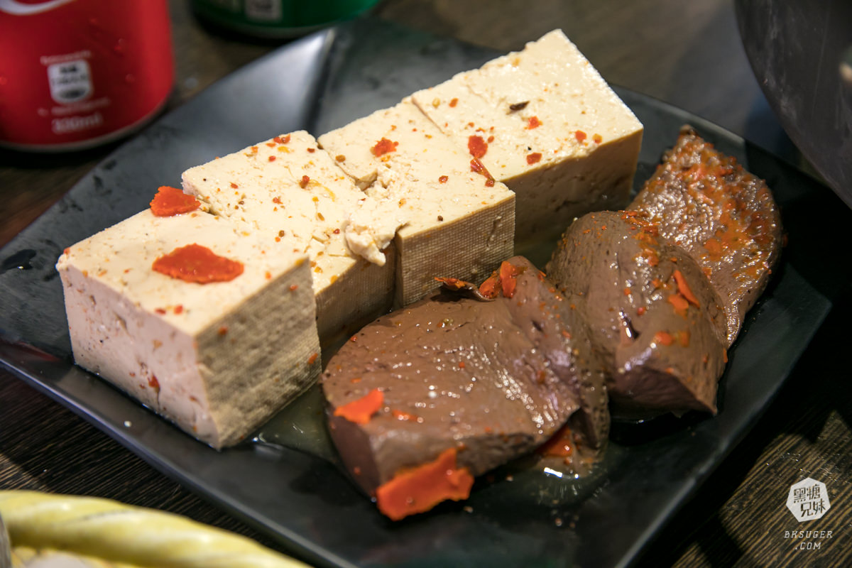 高雄吃到飽火鍋|酒爐澳門卜卜蜆高雄九如總店|鮮蝦蛤蠣的吃到爽天堂,喜歡鮮味的必吃,還有泰國蝦、牛奶蛤吃到飽 - 第36張圖 高雄吃到飽火鍋|酒爐澳門卜卜蜆高雄九如總店|鮮蝦蛤蠣的吃到爽天堂,喜歡鮮味的必吃,還有泰國蝦、牛奶蛤吃到飽