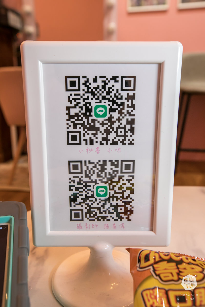高雄證件照推薦|詠捷彤芯攝影工作室|2022身分證證件照、護照證件照拍攝|高雄攝影推薦楊書偉 - 第29張圖 高雄證件照推薦|詠捷彤芯攝影工作室|2022身分證證件照、護照證件照拍攝|高雄攝影推薦楊書偉