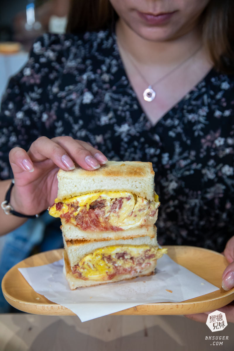 北高雄早午餐|貓之家俱樂部|港式餐廳的港味情懷,寵物療癒嚕貓好地方! - 第25張圖 北高雄早午餐|貓之家俱樂部|港式餐廳的港味情懷,寵物療癒嚕貓好地方!