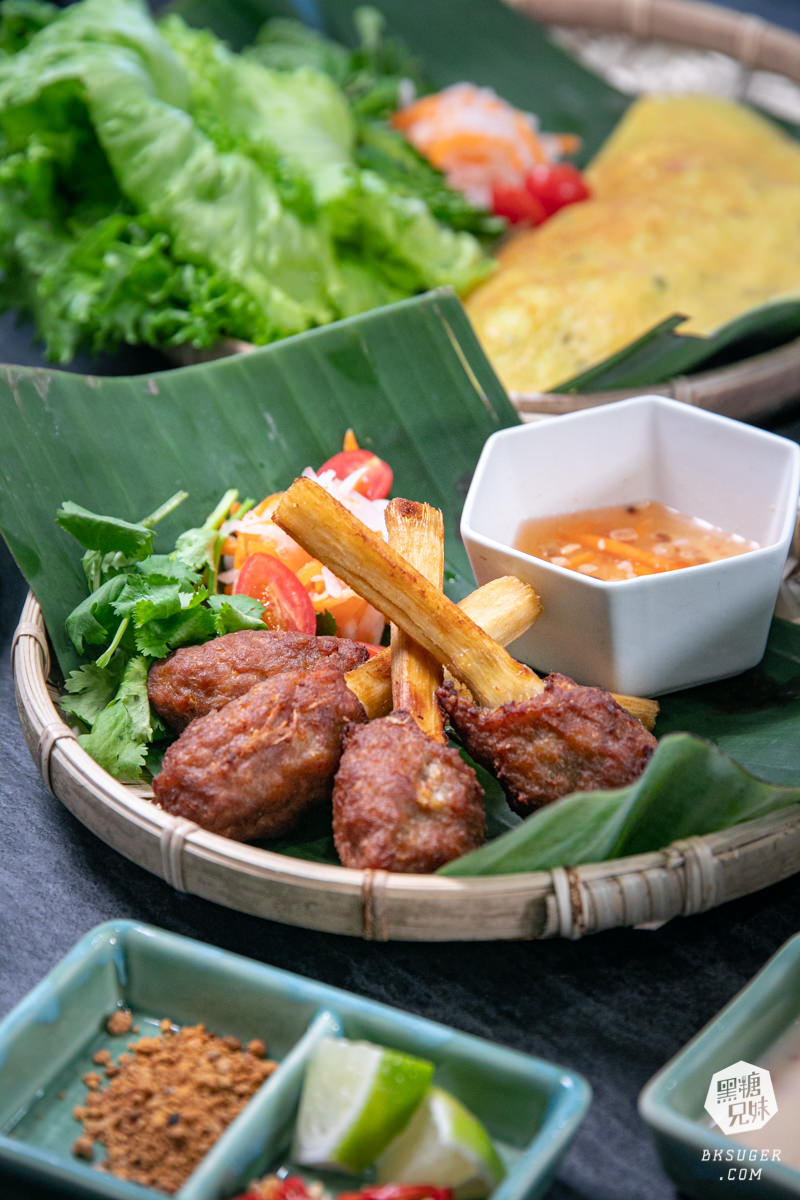 (已歇業)會安越南海鮮燒烤-高雄明誠店|獨有的中越料理風格搭配燒烤、特色鍋物|必吃煎斑燒、越式甘蔗蝦 - 第45張圖 (已歇業)會安越南海鮮燒烤-高雄明誠店|獨有的中越料理風格搭配燒烤、特色鍋物|必吃煎斑燒、越式甘蔗蝦