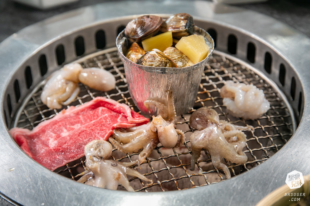 (已歇業)會安越南海鮮燒烤-高雄明誠店|獨有的中越料理風格搭配燒烤、特色鍋物|必吃煎斑燒、越式甘蔗蝦 - 第33張圖 (已歇業)會安越南海鮮燒烤-高雄明誠店|獨有的中越料理風格搭配燒烤、特色鍋物|必吃煎斑燒、越式甘蔗蝦