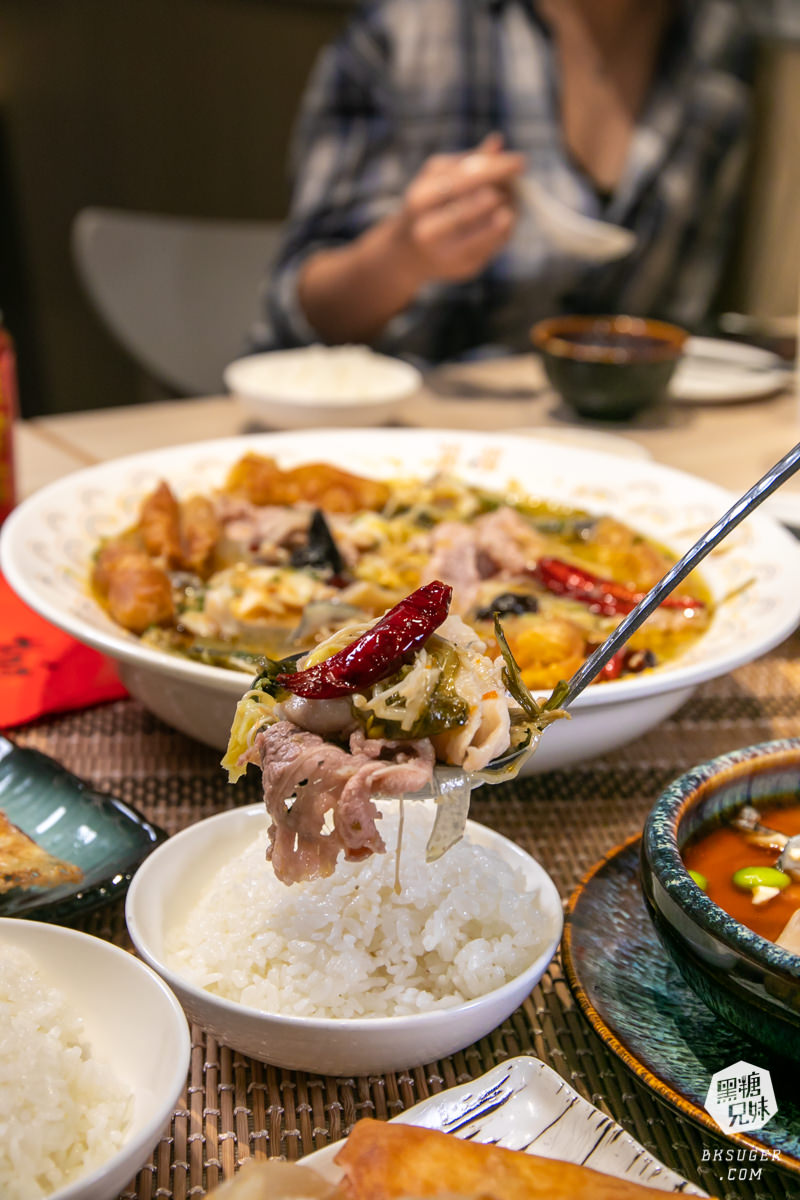 高雄-溜溜酸菜魚專賣店超推薦|巨寶盆大的酸菜魚家庭聚餐、聚會的中餐川菜好選擇|漢來美食品牌 - 第18張圖 高雄-溜溜酸菜魚專賣店超推薦|巨寶盆大的酸菜魚家庭聚餐、聚會的中餐川菜好選擇|漢來美食品牌