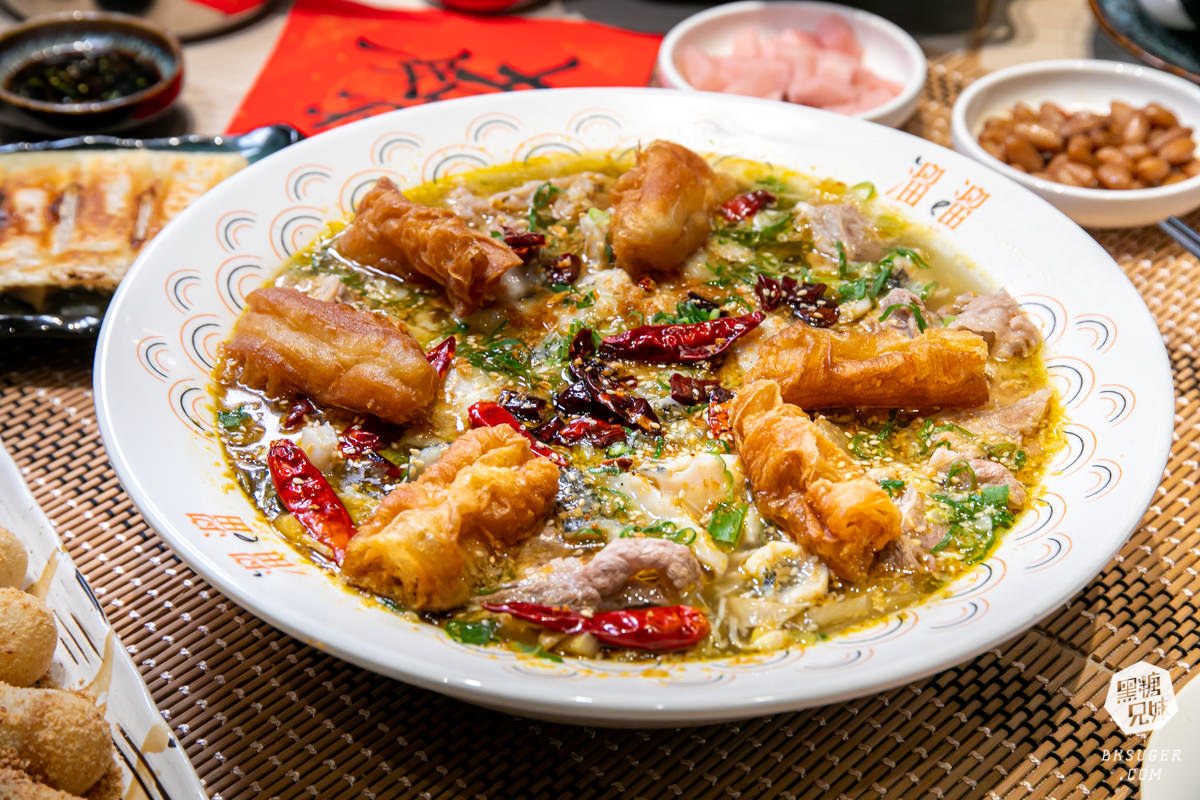 高雄-溜溜酸菜魚專賣店超推薦|巨寶盆大的酸菜魚家庭聚餐、聚會的中餐川菜好選擇|漢來美食品牌 - 第14張圖 高雄-溜溜酸菜魚專賣店超推薦|巨寶盆大的酸菜魚家庭聚餐、聚會的中餐川菜好選擇|漢來美食品牌