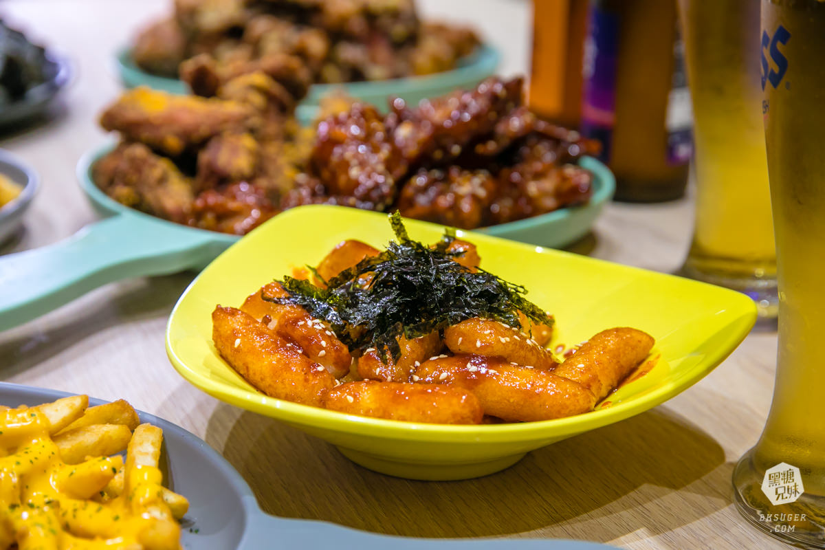 高雄韓式炸雞餐廳-脆穀韓式炸雞|絕美粉紅酒吧配炸雞|閨蜜界必訪韓系炸雞店 - 第31張圖 高雄韓式炸雞餐廳-脆穀韓式炸雞|絕美粉紅酒吧配炸雞|閨蜜界必訪韓系炸雞店