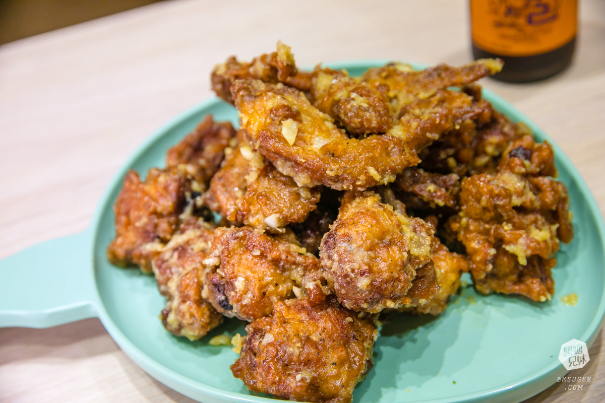 高雄韓式炸雞餐廳-脆穀韓式炸雞|絕美粉紅酒吧配炸雞|閨蜜界必訪韓系炸雞店 - 第14張圖 高雄韓式炸雞餐廳-脆穀韓式炸雞|絕美粉紅酒吧配炸雞|閨蜜界必訪韓系炸雞店