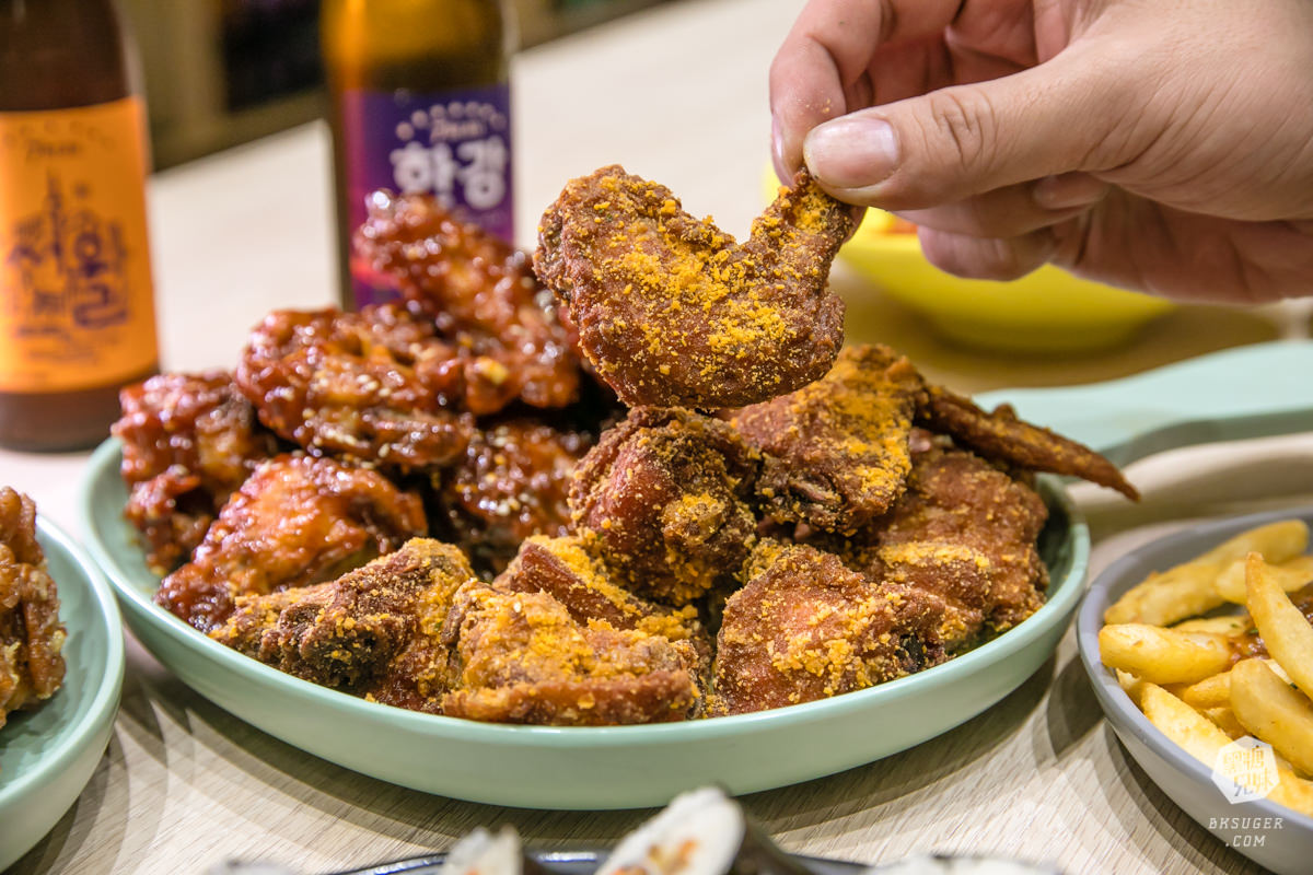 高雄韓式炸雞餐廳-脆穀韓式炸雞|絕美粉紅酒吧配炸雞|閨蜜界必訪韓系炸雞店 - 第24張圖 高雄韓式炸雞餐廳-脆穀韓式炸雞|絕美粉紅酒吧配炸雞|閨蜜界必訪韓系炸雞店