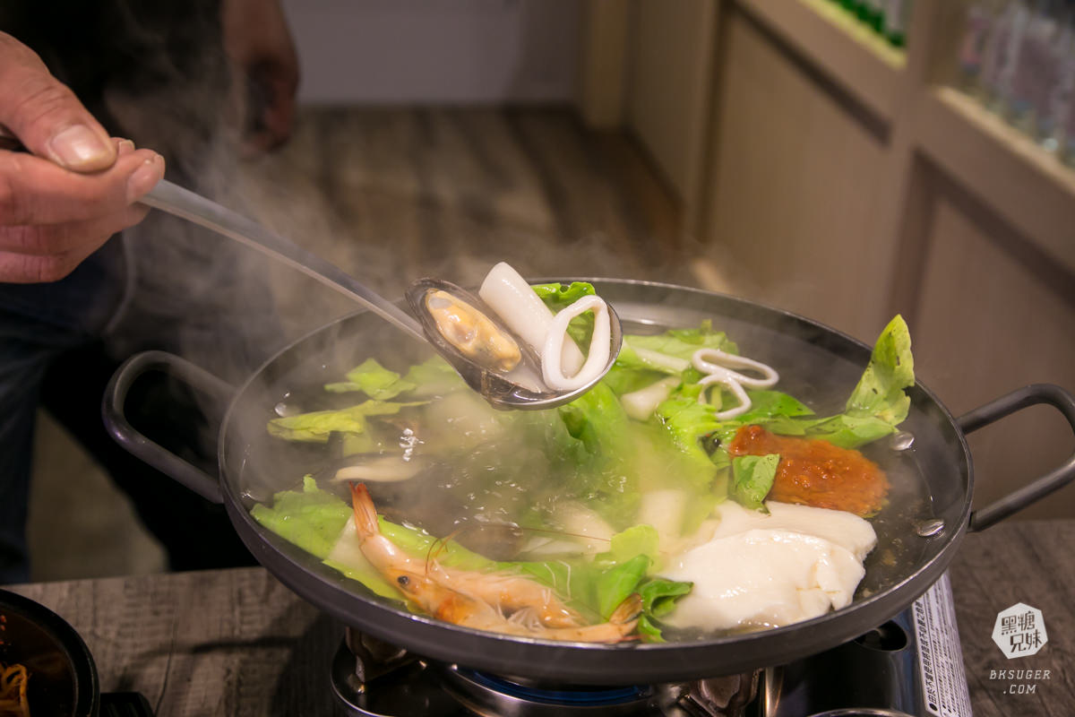 高雄韓式燒肉推薦|meogeo牧穀먹었韓式烤肉|振興卷超值套餐必吃必享受|生日優惠餐廳、美術館週邊餐廳推薦 - 第48張圖 高雄韓式燒肉推薦|meogeo牧穀먹었韓式烤肉|振興卷超值套餐必吃必享受|生日優惠餐廳、美術館週邊餐廳推薦