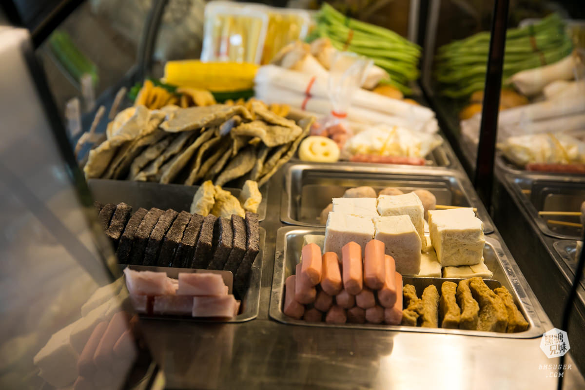 高雄宵夜鹹酥雞-雞動組|高醫大附近的店面質感鹹酥雞|雞排多汁網路評價超高!! - 第5張圖 高雄宵夜鹹酥雞-雞動組|高醫大附近的店面質感鹹酥雞|雞排多汁網路評價超高!!