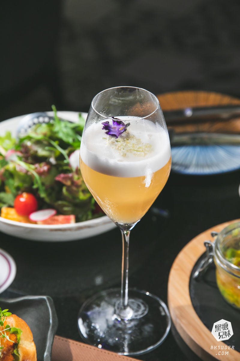 高雄餐酒館推薦|PAVO餐酒館 x Bar Home聯名客座 與TCRC主理人阿翔-夏季聯名調酒在地特色 - 第8張圖 高雄餐酒館推薦|PAVO餐酒館 x Bar Home聯名客座 與TCRC主理人阿翔-夏季聯名調酒在地特色