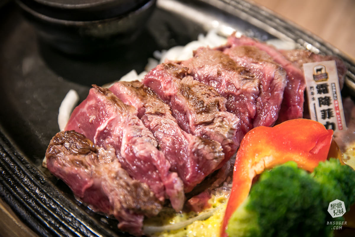 鬥牛士牛排食堂-五福店|平日限定$199午餐好吃又飽足|無限供應沙拉吧-老口碑隱密牛排館 - 第19張圖 鬥牛士牛排食堂-五福店|平日限定$199午餐好吃又飽足|無限供應沙拉吧-老口碑隱密牛排館