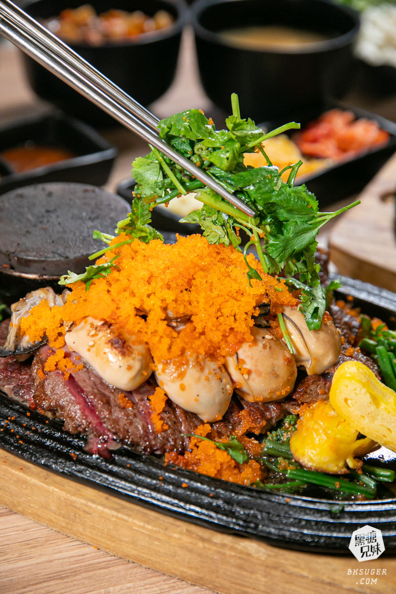鬥牛士牛排食堂五福店|爆量蝦卵海陸吃法!!生蠔10顆VS帆立貝6顆,搭配牛排&爆量蝦卵香菜,超浮誇登場!! - 第5張圖 鬥牛士牛排食堂五福店|爆量蝦卵海陸吃法!!生蠔10顆VS帆立貝6顆,搭配牛排&爆量蝦卵香菜,超浮誇登場!!