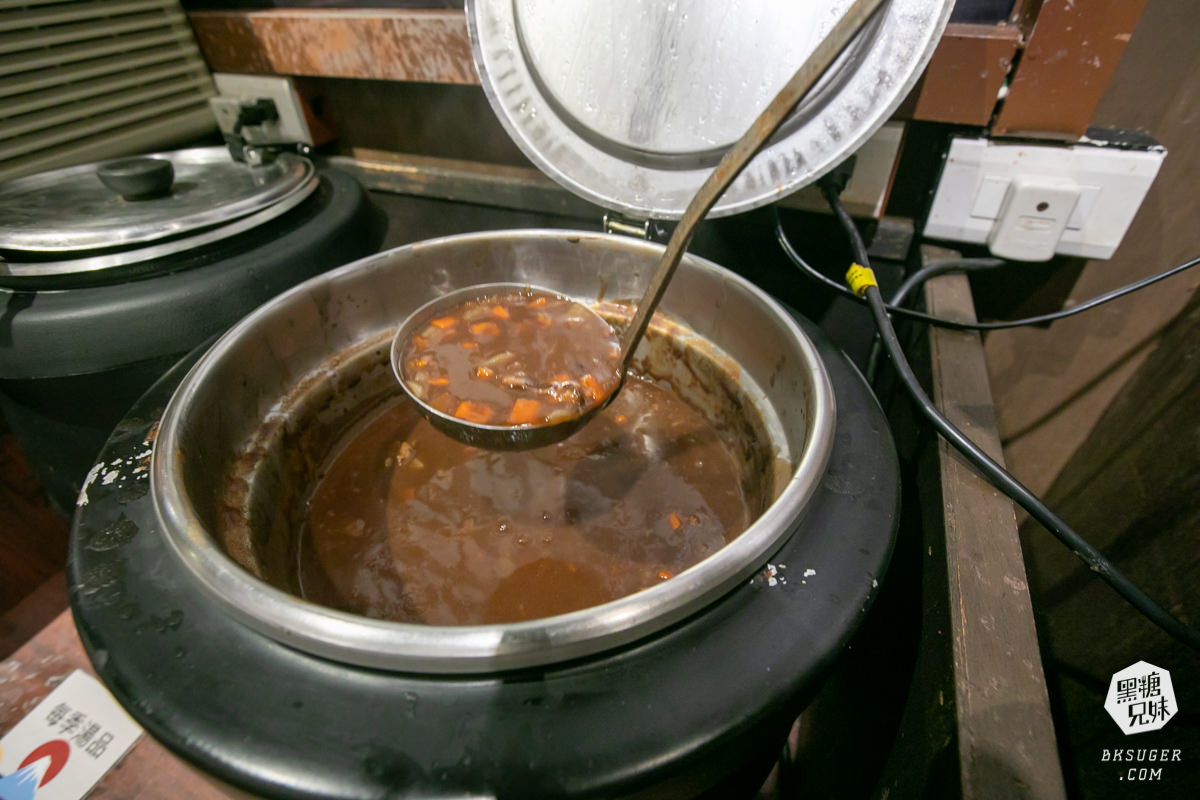 高雄牛排推薦|鬥牛士牛排食堂五福店|隱藏版熔岩起司系列|牛排海鮮九宮格外帶回家烤 - 第7張圖 高雄牛排推薦|鬥牛士牛排食堂五福店|隱藏版熔岩起司系列|牛排海鮮九宮格外帶回家烤