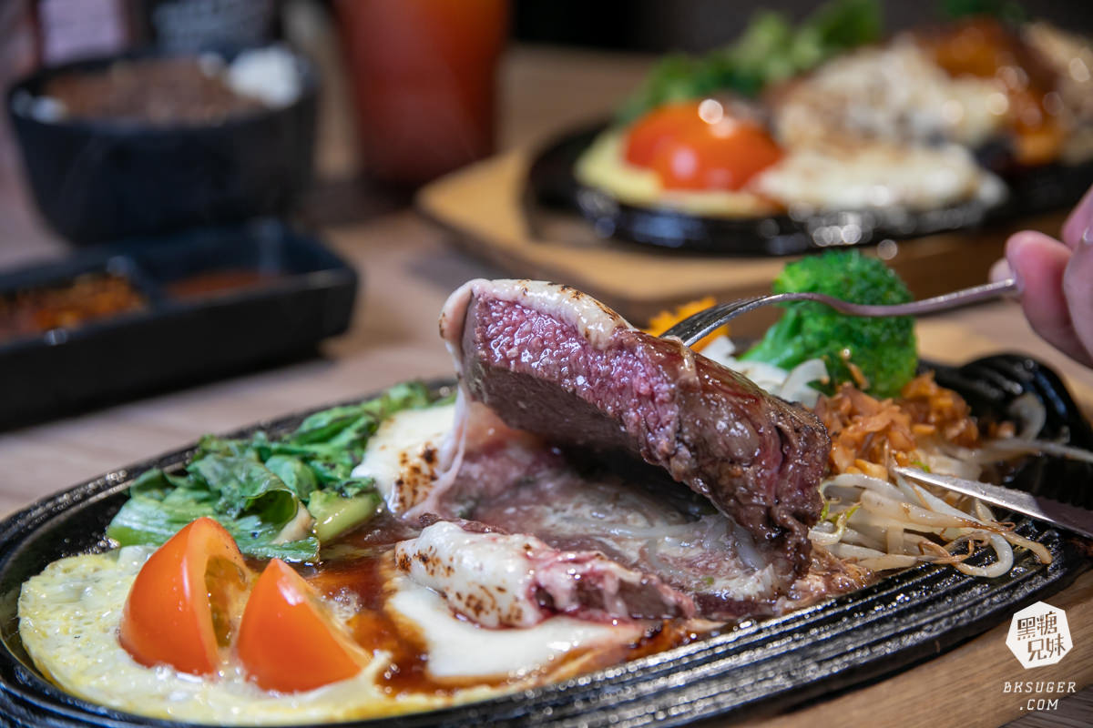 高雄牛排推薦|鬥牛士牛排食堂五福店|隱藏版熔岩起司系列|牛排海鮮九宮格外帶回家烤 - 第21張圖 高雄牛排推薦|鬥牛士牛排食堂五福店|隱藏版熔岩起司系列|牛排海鮮九宮格外帶回家烤