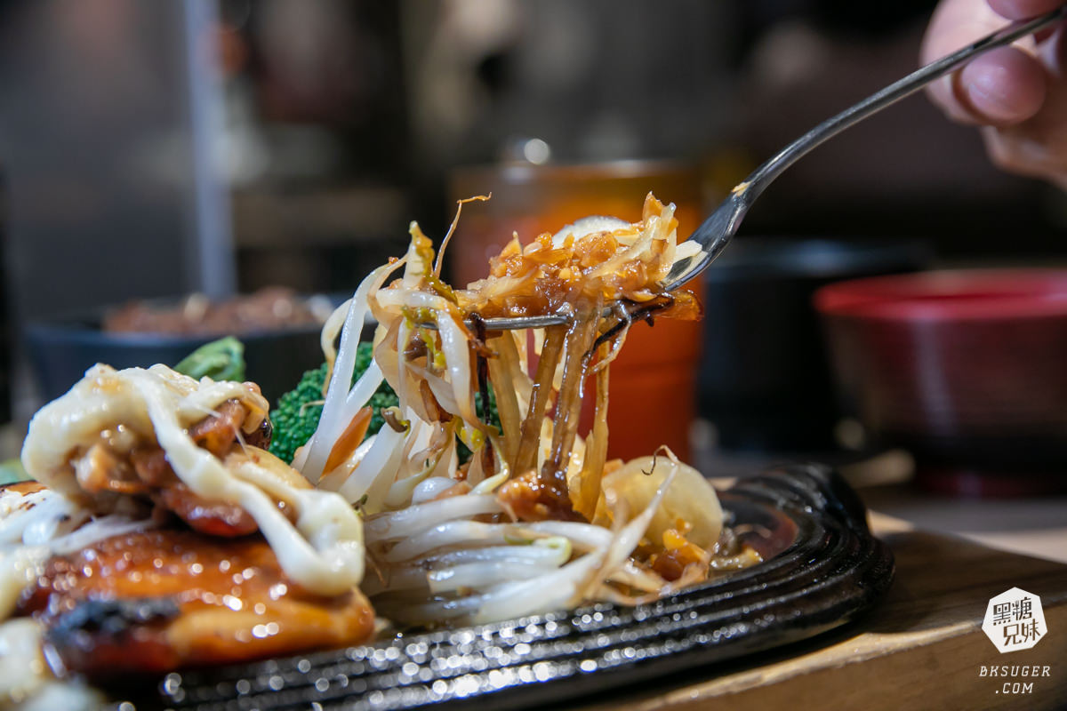 高雄牛排推薦|鬥牛士牛排食堂五福店|隱藏版熔岩起司系列|牛排海鮮九宮格外帶回家烤 - 第29張圖 高雄牛排推薦|鬥牛士牛排食堂五福店|隱藏版熔岩起司系列|牛排海鮮九宮格外帶回家烤