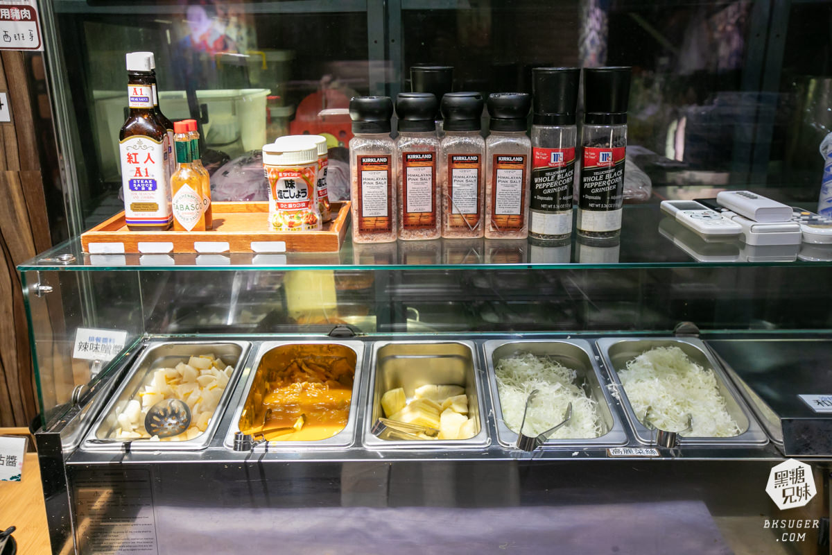 高雄牛排推薦|鬥牛士牛排食堂五福店|隱藏版熔岩起司系列|牛排海鮮九宮格外帶回家烤 - 第11張圖 高雄牛排推薦|鬥牛士牛排食堂五福店|隱藏版熔岩起司系列|牛排海鮮九宮格外帶回家烤