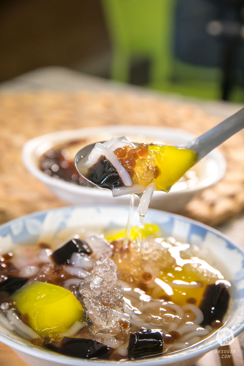 鳳山文衡路美食-古名豆花王|冰品只要$25元?超便宜卻真材實料的豆花冰品|古早味真正的威力? - 第29張圖 鳳山文衡路美食-古名豆花王|冰品只要$25元?超便宜卻真材實料的豆花冰品|古早味真正的威力?