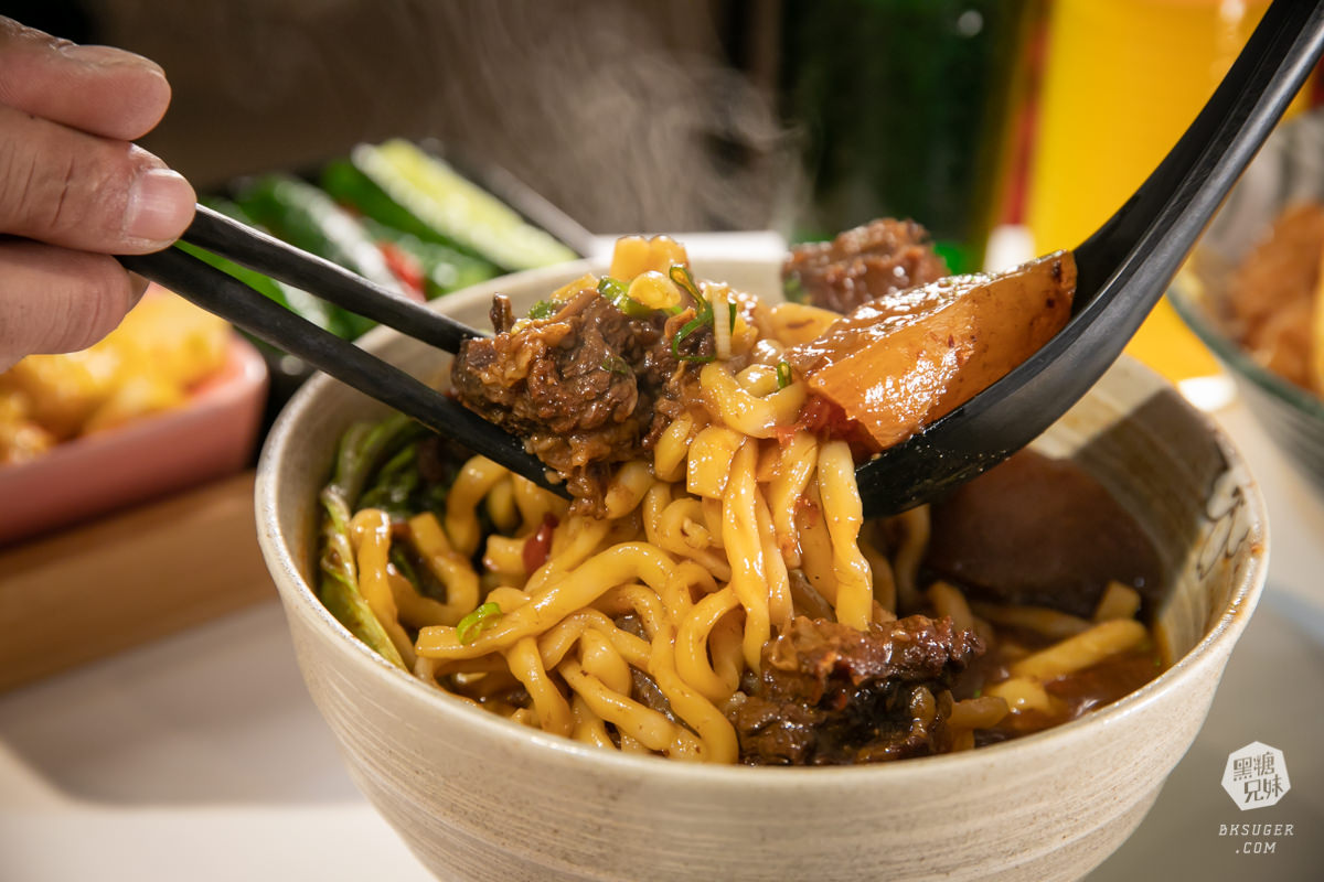 文山特區超平價美食-悅食堂|學生家庭最愛百元質感店|還有自動點餐機好有趣 - 第18張圖 文山特區超平價美食-悅食堂|學生家庭最愛百元質感店|還有自動點餐機好有趣