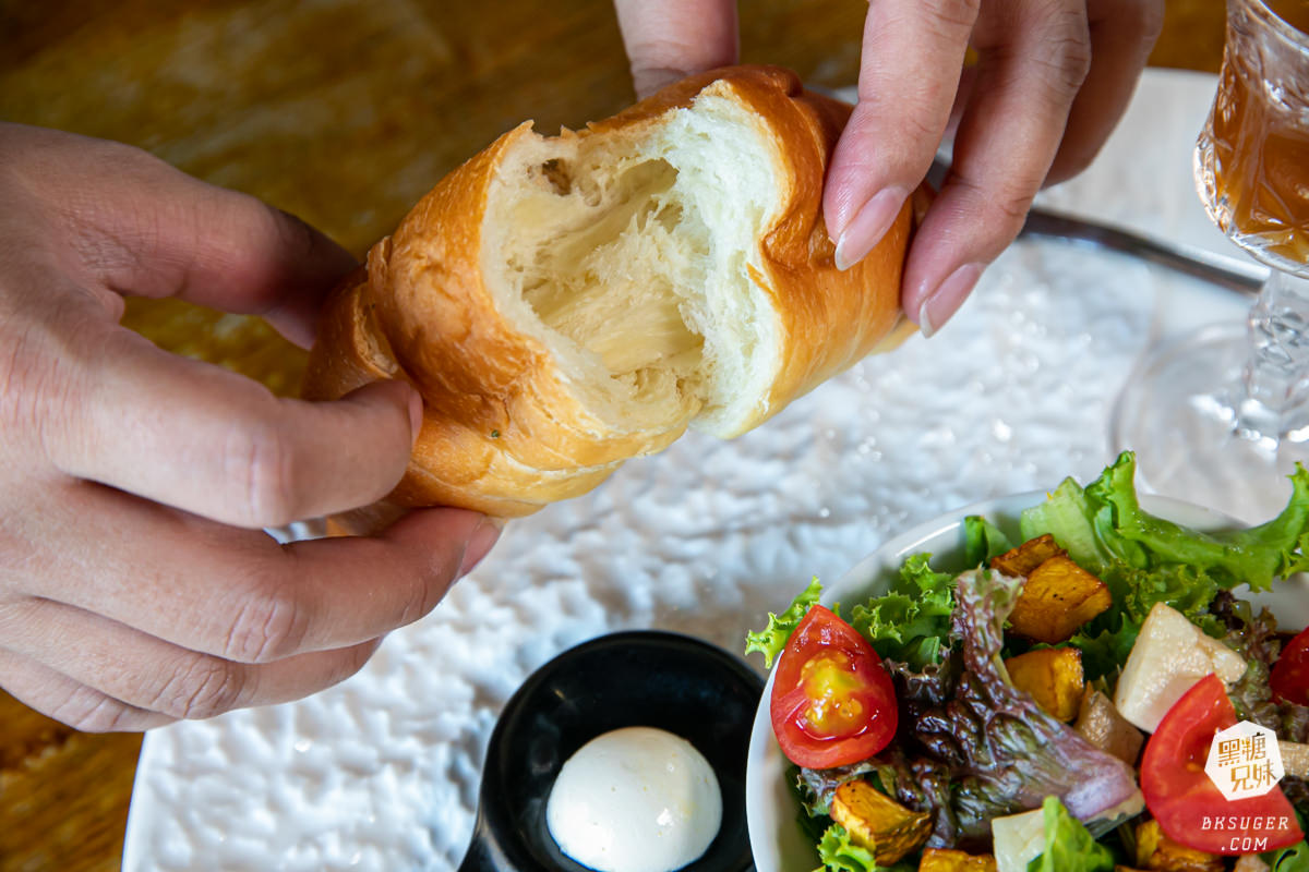 文山特區早午餐推薦|多初點 Brunch & Bistro -文山店|炙燒焦糖鮭魚丼飯也在早午餐中亮相了! - 第24張圖 文山特區早午餐推薦|多初點 Brunch & Bistro -文山店|炙燒焦糖鮭魚丼飯也在早午餐中亮相了!