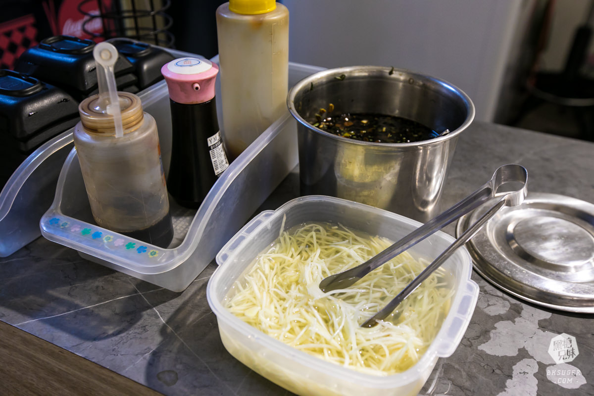 鳳山車站美食|加依軒手工湯包鳳山店|冷氣小吃學生最愛現點現做|車站周邊小吃外送服務 - 第9張圖 鳳山車站美食|加依軒手工湯包鳳山店|冷氣小吃學生最愛現點現做|車站周邊小吃外送服務