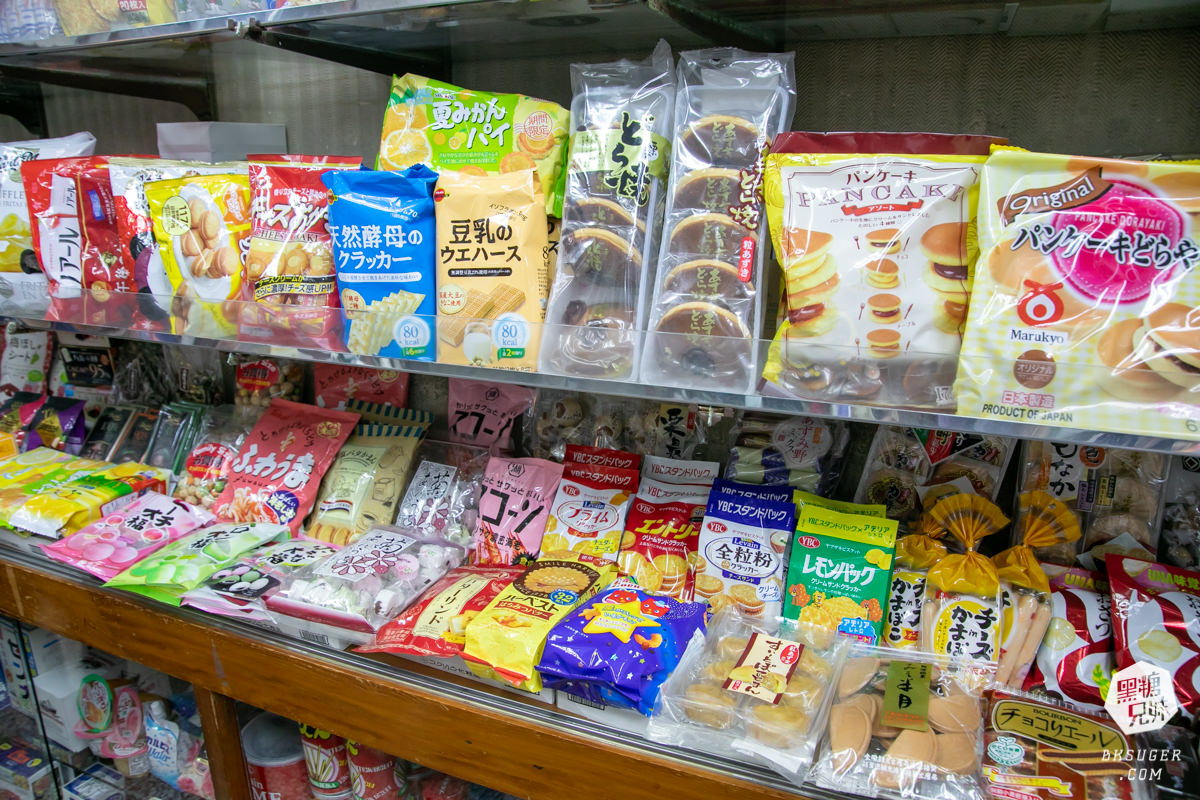 鹽埕堀江商場-慢遊精選店家｜高雄進口零食推薦｜猶存的舶來品商場懷舊