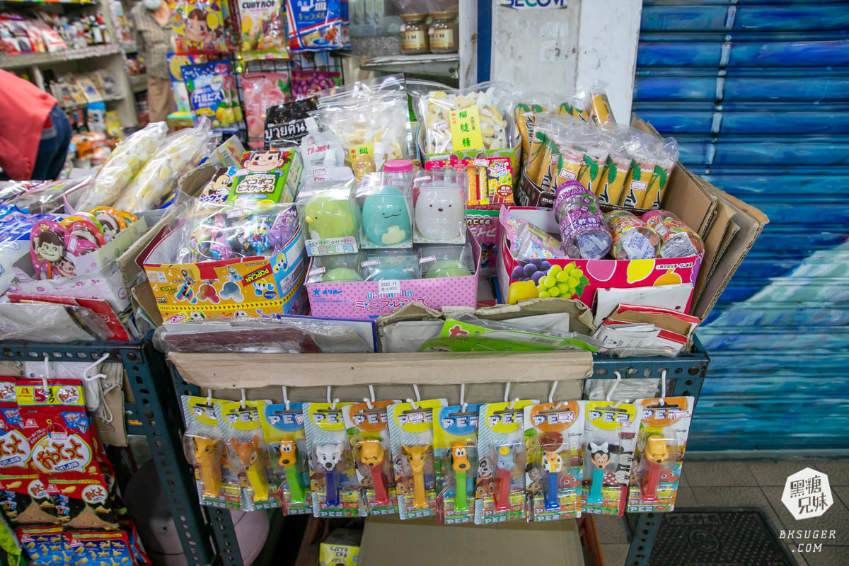 鹽埕堀江商場-慢遊精選店家｜高雄進口零食推薦｜猶存的舶來品商場懷舊