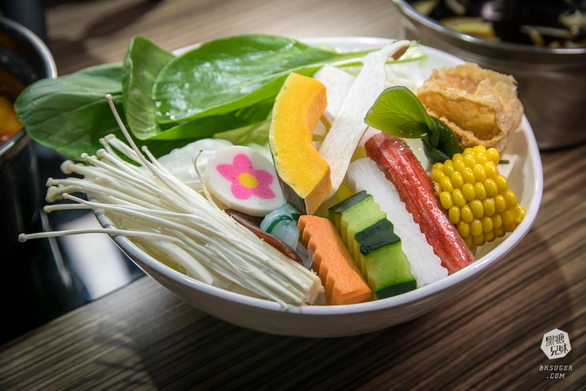 三民區火鍋推薦|獅鍋藝sugoi精緻鍋物|叻沙、麻奶鍋搭配螃蟹肉肉好過癮|家庭聚餐火鍋必吃 - 第14張圖 三民區火鍋推薦|獅鍋藝sugoi精緻鍋物|叻沙、麻奶鍋搭配螃蟹肉肉好過癮|家庭聚餐火鍋必吃