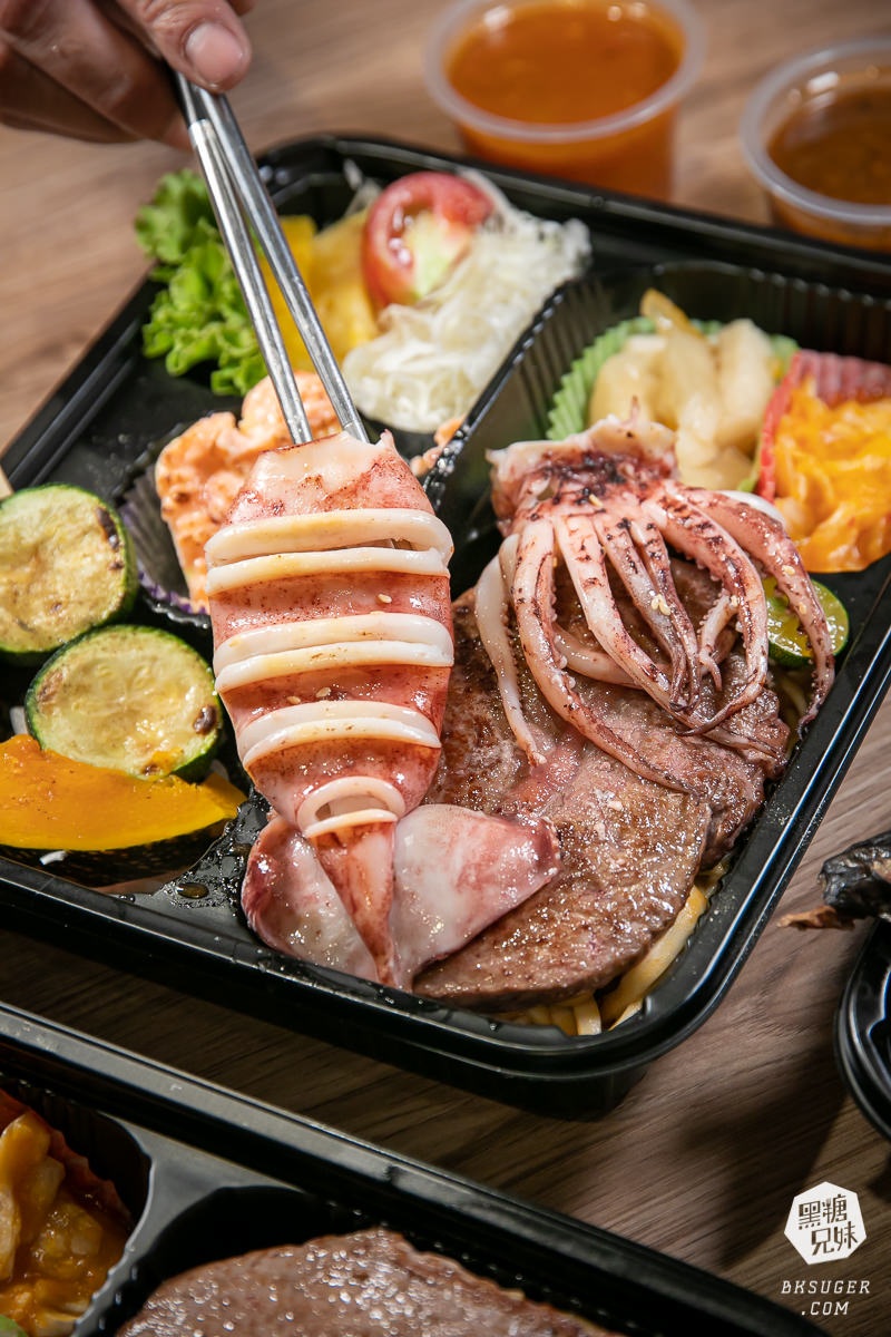 高雄2022防疫便當外帶推薦|鬥牛士牛排食堂|200有找的升級版特選牛排外帶-店內吃的帶回家都吃得到喔 - 第20張圖 高雄2022防疫便當外帶推薦|鬥牛士牛排食堂|200有找的升級版特選牛排外帶-店內吃的帶回家都吃得到喔