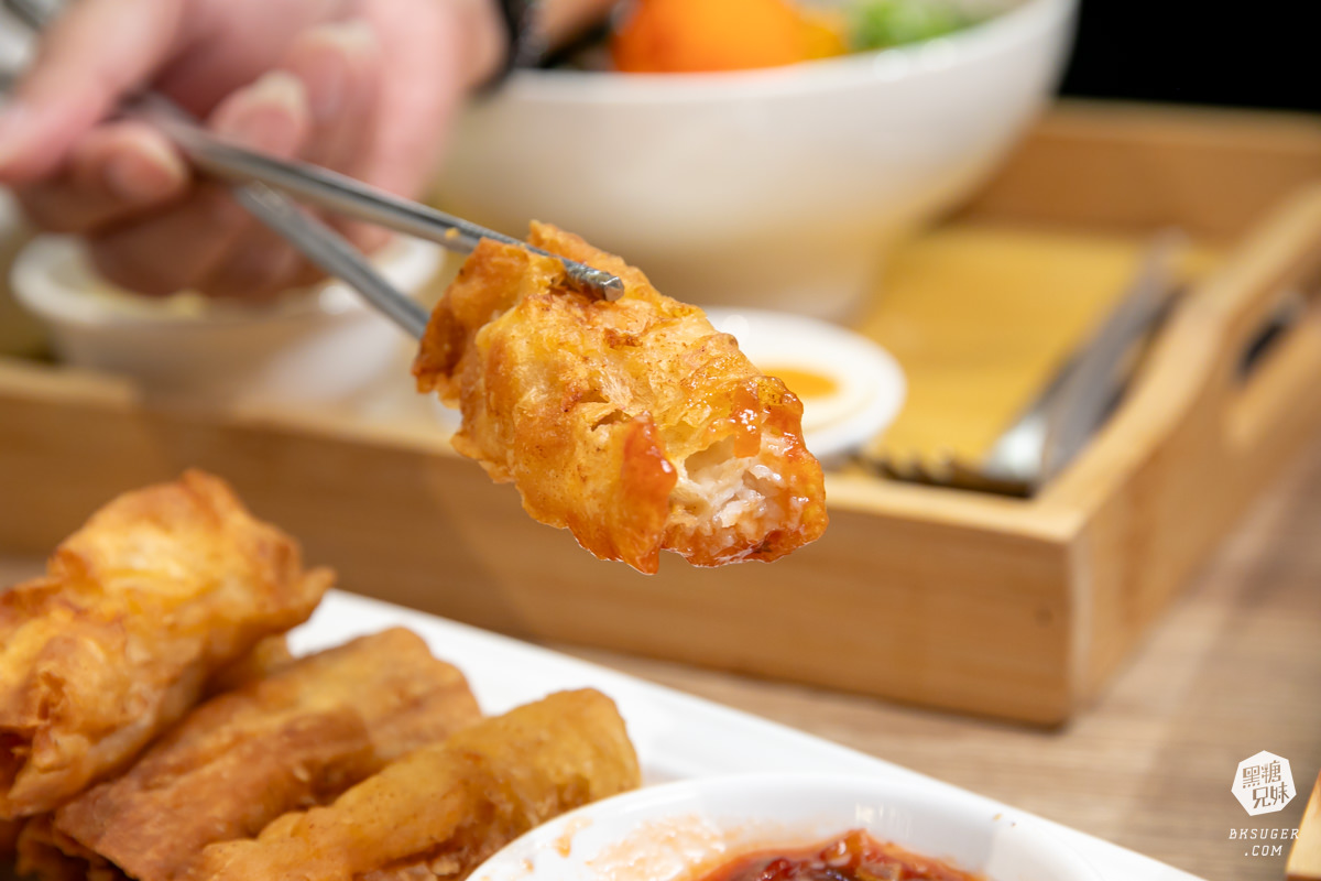 高雄麵店推薦|和林拾麵|獨創干貝麵鮮香風味|高雄創意麵食一麵兩吃 雞白湯拌入吃法 - 第20張圖 高雄麵店推薦|和林拾麵|獨創干貝麵鮮香風味|高雄創意麵食一麵兩吃 雞白湯拌入吃法