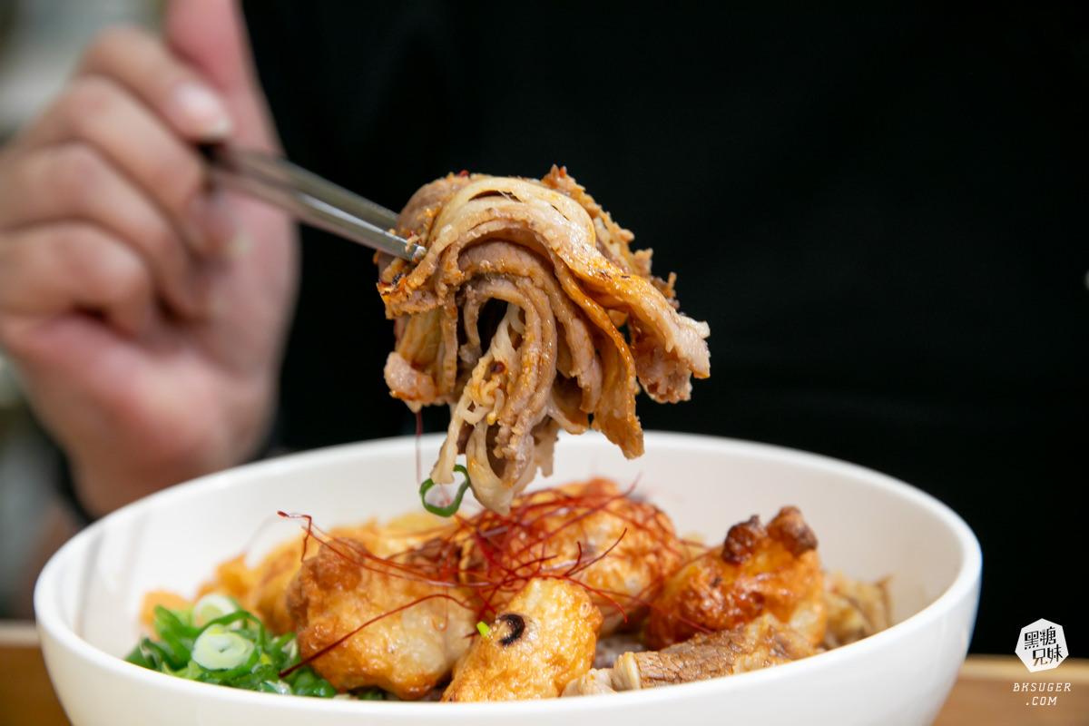 高雄麵店推薦|和林拾麵|獨創干貝麵鮮香風味|高雄創意麵食一麵兩吃 雞白湯拌入吃法 - 第34張圖 高雄麵店推薦|和林拾麵|獨創干貝麵鮮香風味|高雄創意麵食一麵兩吃 雞白湯拌入吃法
