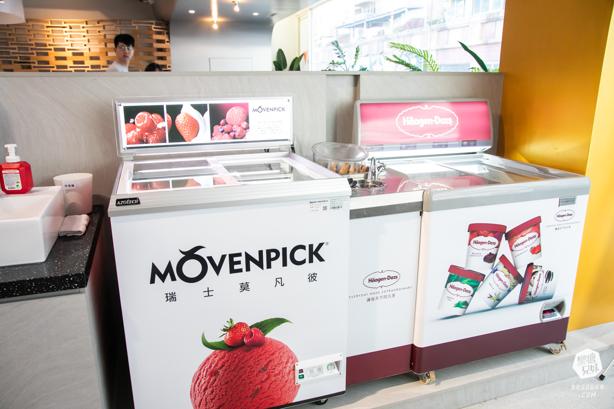 梨花A5和牛放題|高雄春酒特別企劃10人共享的扶桑之宴|龍蝦超大活鮑魚鮮美上桌一人一隻 - 第6張圖 梨花A5和牛放題|高雄春酒特別企劃10人共享的扶桑之宴|龍蝦超大活鮑魚鮮美上桌一人一隻