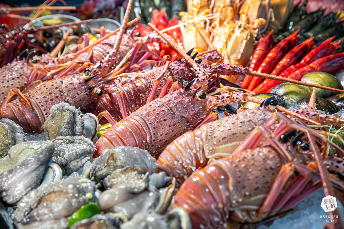 梨花A5和牛放題|高雄春酒特別企劃10人共享的扶桑之宴|龍蝦超大活鮑魚鮮美上桌一人一隻 - 第13張圖 梨花A5和牛放題|高雄春酒特別企劃10人共享的扶桑之宴|龍蝦超大活鮑魚鮮美上桌一人一隻