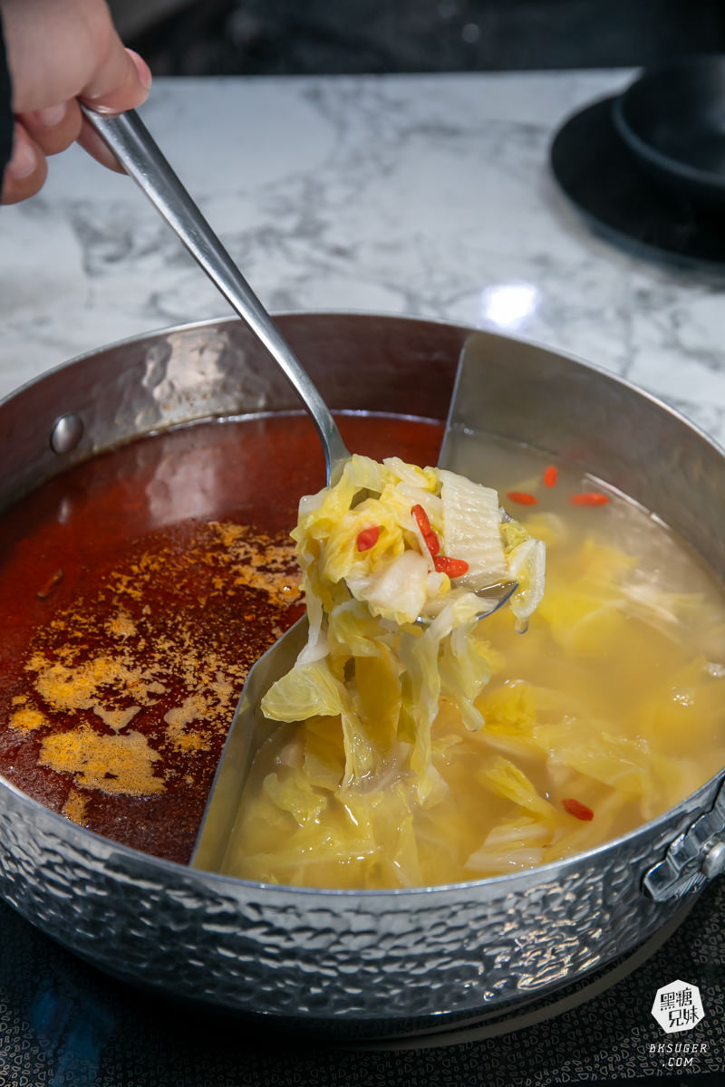 梨花A5和牛放題|高雄春酒特別企劃10人共享的扶桑之宴|龍蝦超大活鮑魚鮮美上桌一人一隻 - 第23張圖 梨花A5和牛放題|高雄春酒特別企劃10人共享的扶桑之宴|龍蝦超大活鮑魚鮮美上桌一人一隻