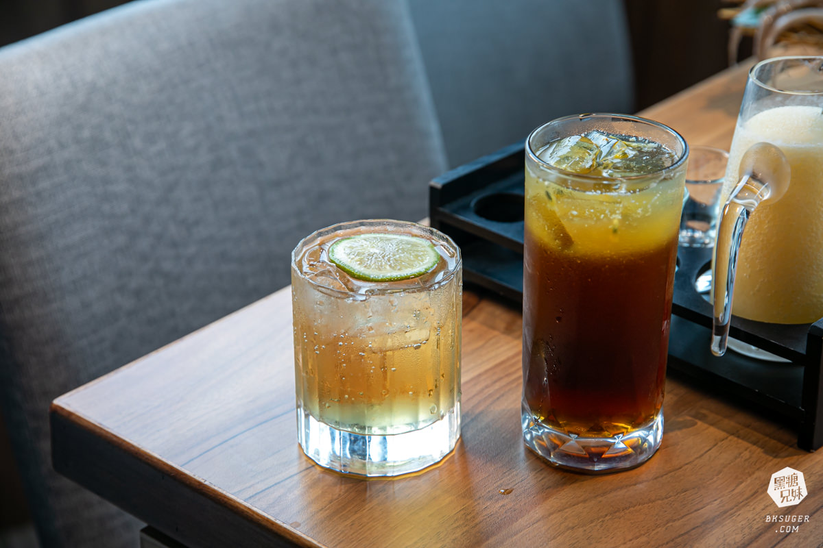 燒肉無双高雄澄清館｜鳳山燒肉氣派的用餐空間-專屬地下停車場｜精緻燒肉套餐2024聚餐推薦