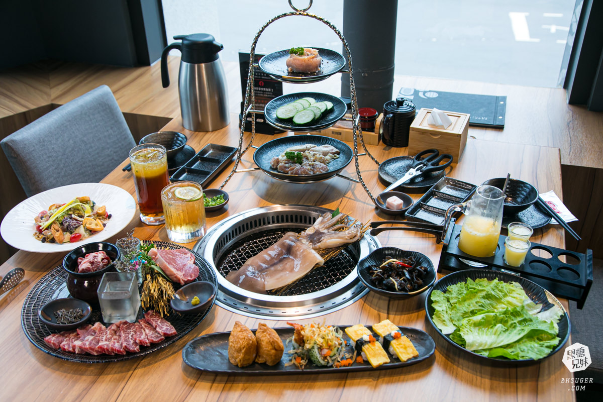 燒肉無双高雄澄清館｜鳳山燒肉氣派的用餐空間-專屬地下停車場｜精緻燒肉套餐2024聚餐推薦