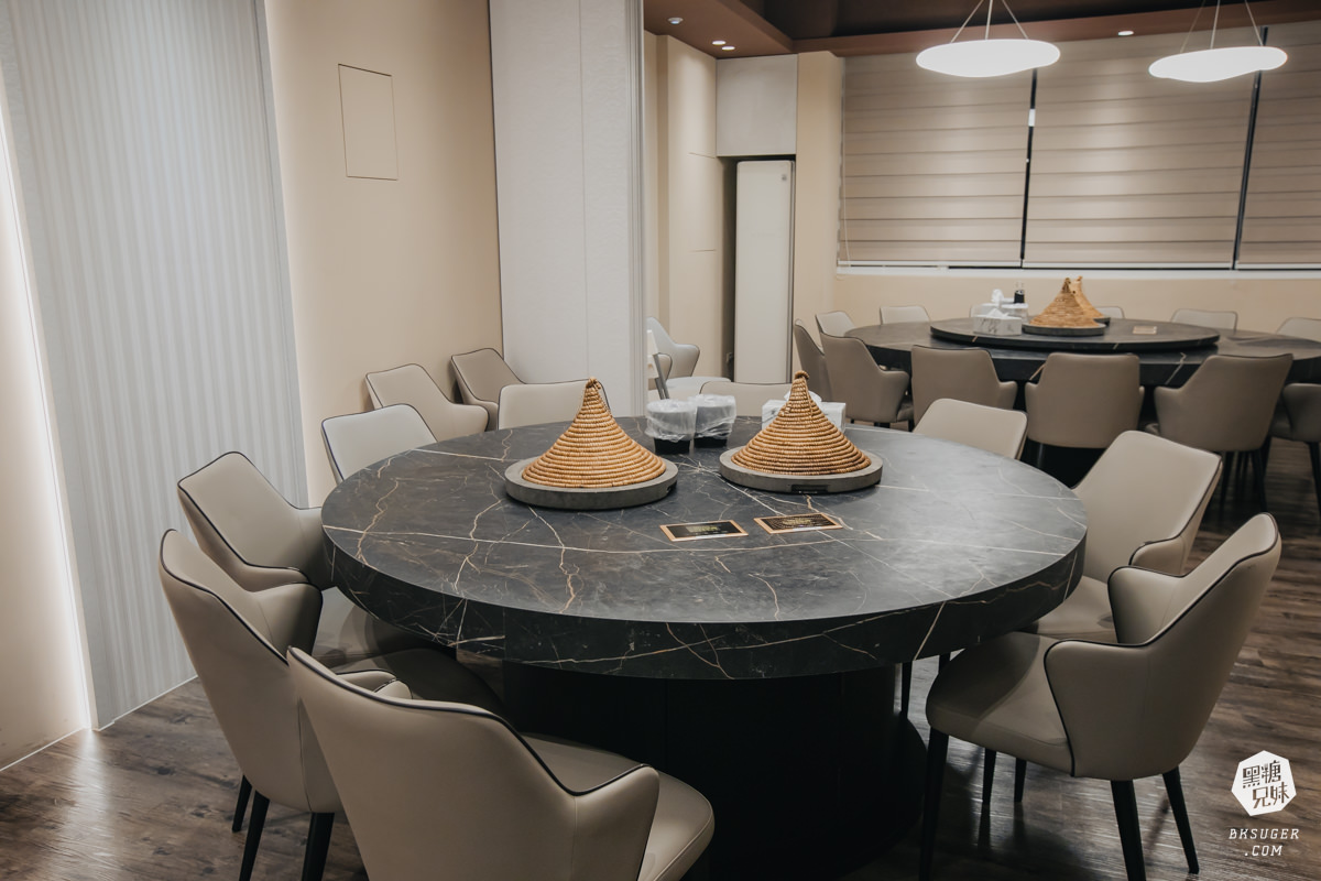 拾宴蒸汽石鍋物|全台唯一草帽鍋-最鮮美的石鍋吃盡海鮮原味|2024超強魚湯鮮美套餐體驗|商務包廂聚餐推薦 - 第8張圖 拾宴蒸汽石鍋物|全台唯一草帽鍋-最鮮美的石鍋吃盡海鮮原味|2024超強魚湯鮮美套餐體驗|商務包廂聚餐推薦