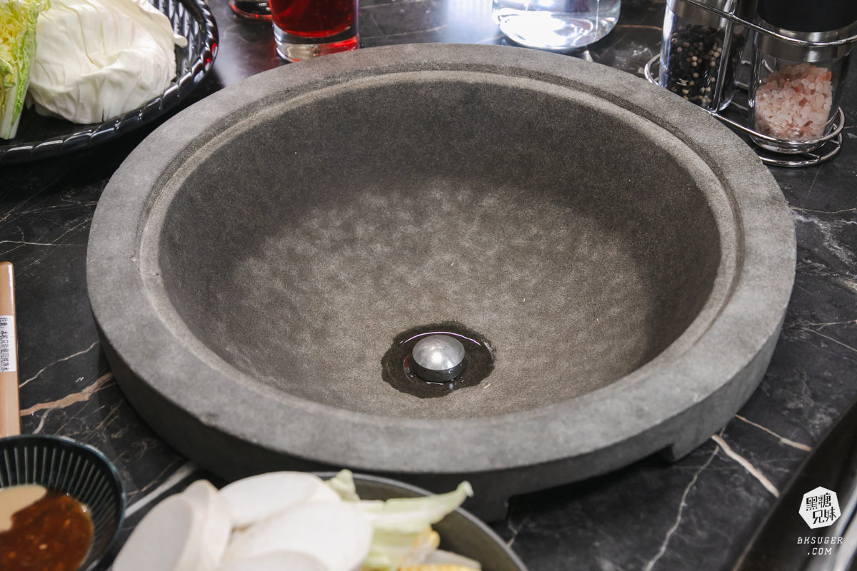 拾宴蒸汽石鍋物|全台唯一草帽鍋-最鮮美的石鍋吃盡海鮮原味|2024超強魚湯鮮美套餐體驗|商務包廂聚餐推薦 - 第32張圖 拾宴蒸汽石鍋物|全台唯一草帽鍋-最鮮美的石鍋吃盡海鮮原味|2024超強魚湯鮮美套餐體驗|商務包廂聚餐推薦