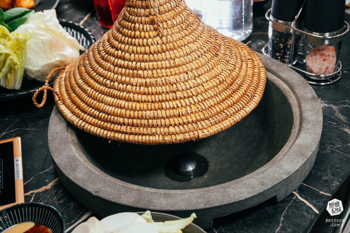 拾宴蒸汽石鍋物|全台唯一草帽鍋-最鮮美的石鍋吃盡海鮮原味|2024超強魚湯鮮美套餐體驗|商務包廂聚餐推薦 - 第31張圖 拾宴蒸汽石鍋物|全台唯一草帽鍋-最鮮美的石鍋吃盡海鮮原味|2024超強魚湯鮮美套餐體驗|商務包廂聚餐推薦