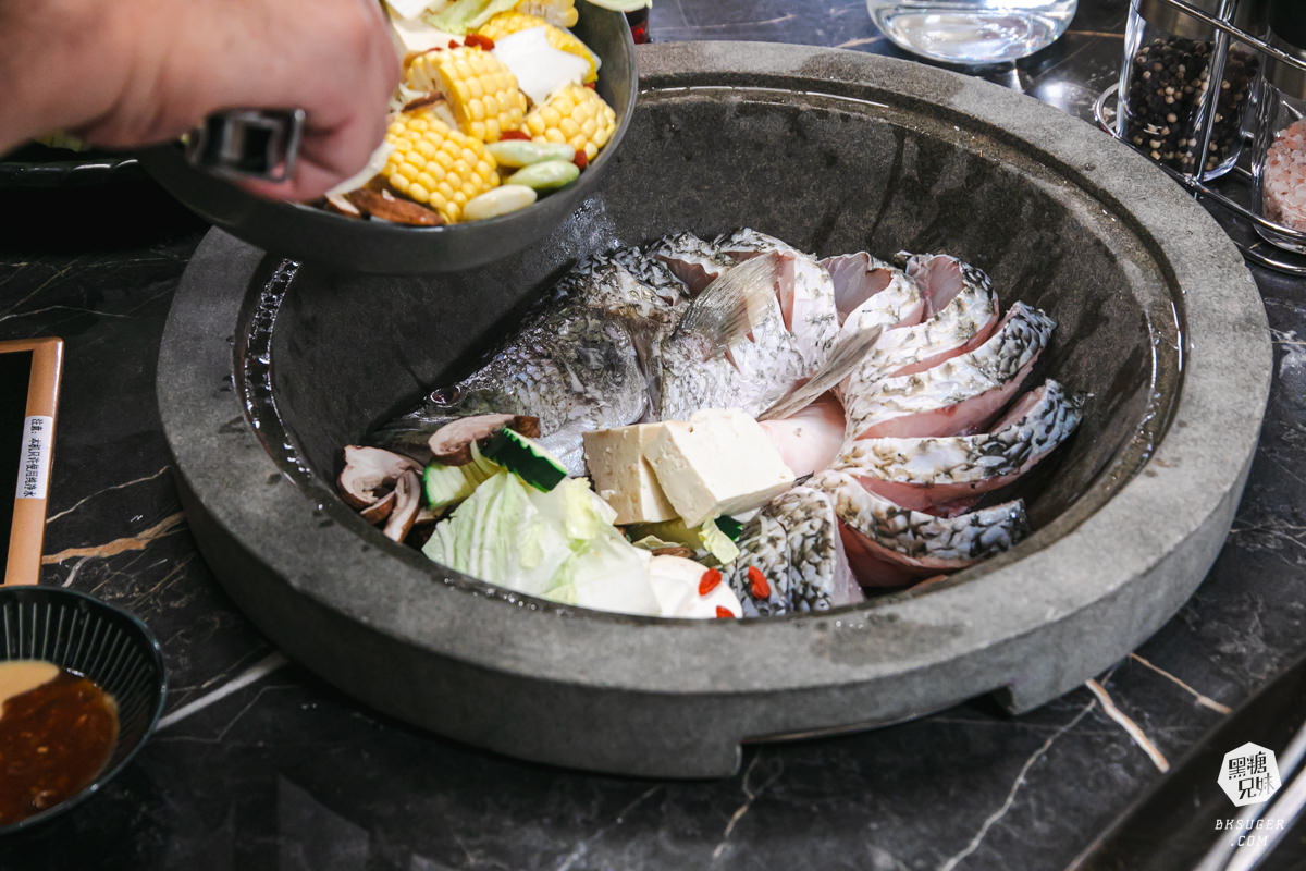 拾宴蒸汽石鍋物|全台唯一草帽鍋-最鮮美的石鍋吃盡海鮮原味|2024超強魚湯鮮美套餐體驗|商務包廂聚餐推薦 - 第38張圖 拾宴蒸汽石鍋物|全台唯一草帽鍋-最鮮美的石鍋吃盡海鮮原味|2024超強魚湯鮮美套餐體驗|商務包廂聚餐推薦