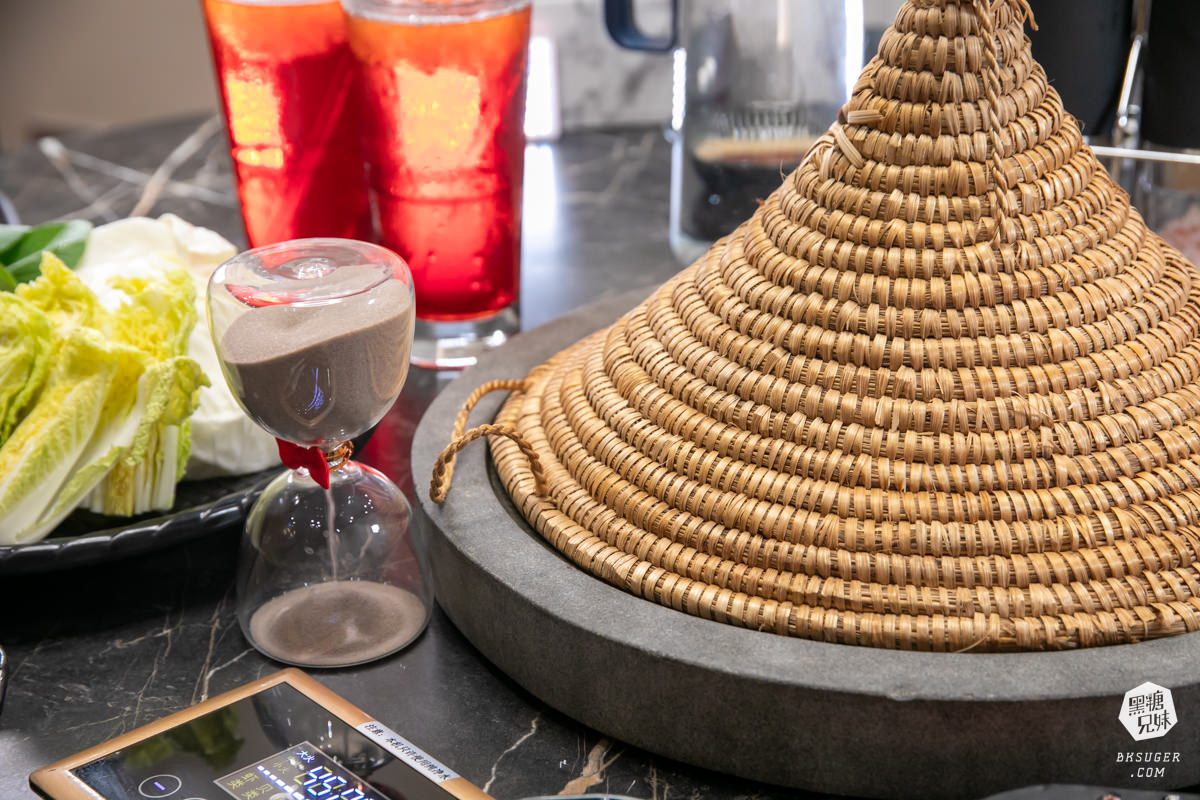 拾宴蒸汽石鍋物|全台唯一草帽鍋-最鮮美的石鍋吃盡海鮮原味|2024超強魚湯鮮美套餐體驗|商務包廂聚餐推薦 - 第40張圖 拾宴蒸汽石鍋物|全台唯一草帽鍋-最鮮美的石鍋吃盡海鮮原味|2024超強魚湯鮮美套餐體驗|商務包廂聚餐推薦