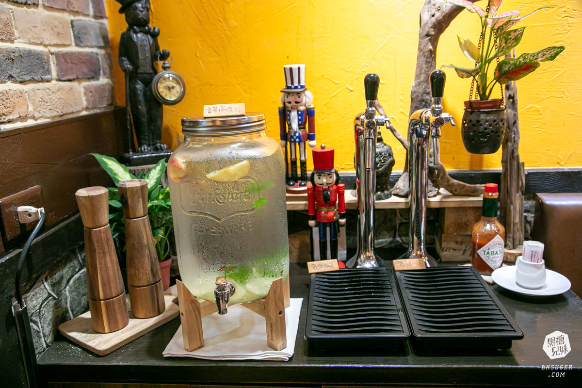 波斯特餐廳|高雄約會餐廳-高貴不貴的威靈頓牛排|2024新推出燉烤龍膽石斑魚排 - 第9張圖 波斯特餐廳|高雄約會餐廳-高貴不貴的威靈頓牛排|2024新推出燉烤龍膽石斑魚排