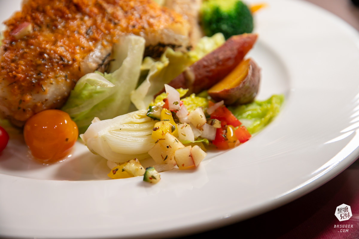 波斯特餐廳|高雄約會餐廳-高貴不貴的威靈頓牛排|2024新推出燉烤龍膽石斑魚排 - 第30張圖 波斯特餐廳|高雄約會餐廳-高貴不貴的威靈頓牛排|2024新推出燉烤龍膽石斑魚排