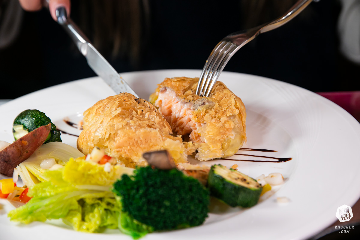 波斯特餐廳|高雄約會餐廳-高貴不貴的威靈頓牛排|2024新推出燉烤龍膽石斑魚排 - 第26張圖 波斯特餐廳|高雄約會餐廳-高貴不貴的威靈頓牛排|2024新推出燉烤龍膽石斑魚排