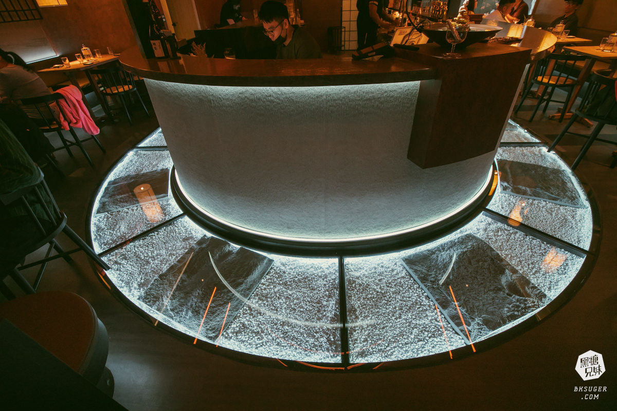 北高雄餐酒館|Dhyana de Cyber Bistro|2024最有日式禪意VS賽博龐克衝擊感-小酌用餐必訪 - 第6張圖 北高雄餐酒館|Dhyana de Cyber Bistro|2024最有日式禪意VS賽博龐克衝擊感-小酌用餐必訪