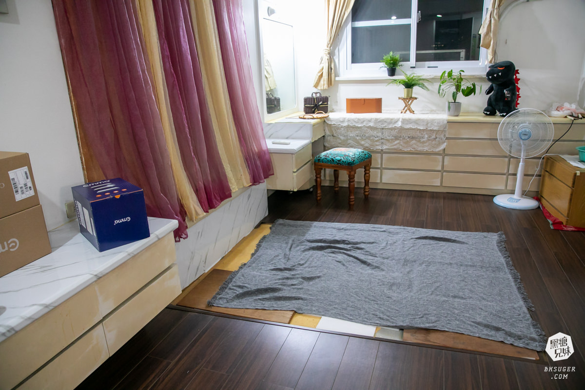 EMMA 床墊推薦開箱|石墨烯黑鑽床墊、保潔墊推薦,好睡的涼感科技黑鑽石記憶枕!標準雙人床墊可試睡100天、捲包床運送 - 第5張圖 EMMA 床墊推薦開箱|石墨烯黑鑽床墊、保潔墊推薦,好睡的涼感科技黑鑽石記憶枕!標準雙人床墊可試睡100天、捲包床運送